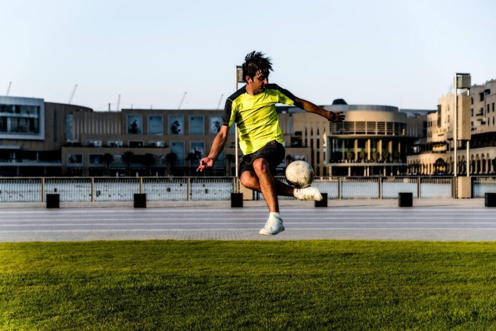 De strijd om stijl: hoe grote merken de voetbal wereld beïnvloeden